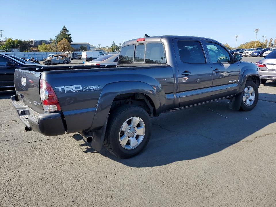 69752846 :رقم المزاد ، 5TFKU4HNXFX006733 vin ، 2015 Toyota Tacoma مزاد بيع