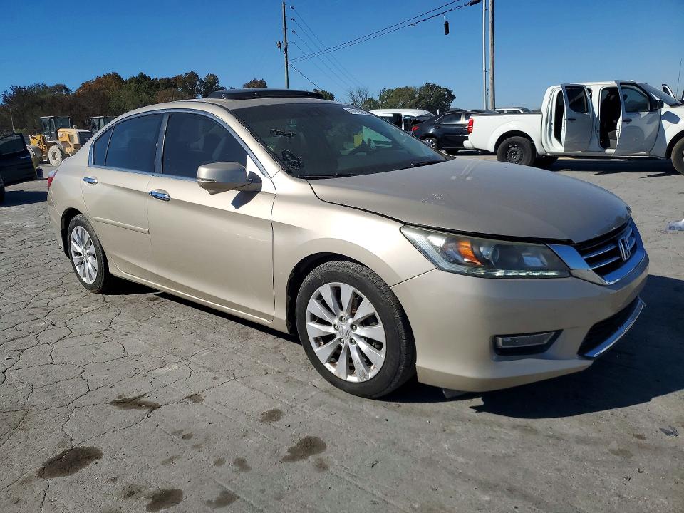 70925816 :رقم المزاد ، 1HGCR3F8XDA023904 vin ، 2013 Honda Accord مزاد بيع