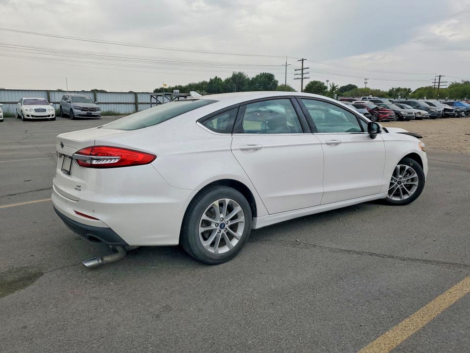 67018246 :رقم المزاد ، 3FA6P0HDXKR177497 vin ، 2019 Ford Fusion مزاد بيع