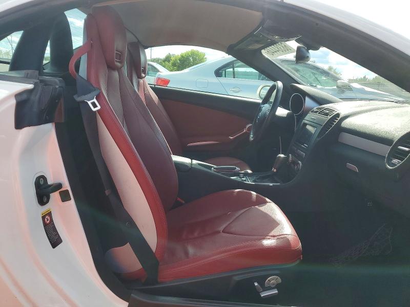 68384446 :رقم المزاد ، WDBWK56F55F069380 vin ، 2005 Mercedes-benz Slk مزاد بيع