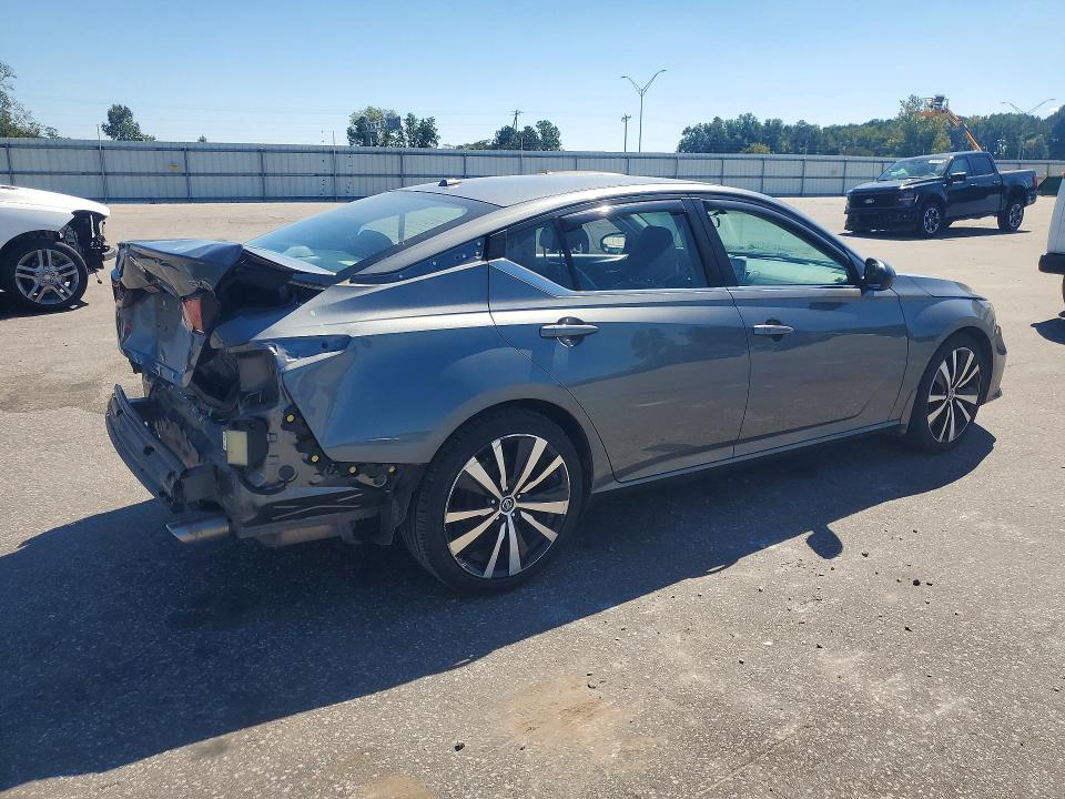 2019 Nissan Altima მანქანა იყიდება აუქციონზე, vin: 1N4BL4CV8KN324615, აუქციონის ნომერი: 70700396