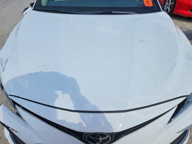68091316 :رقم المزاد ، 4T1C11AKXRU879069 vin ، 2024 Toyota Camry مزاد بيع