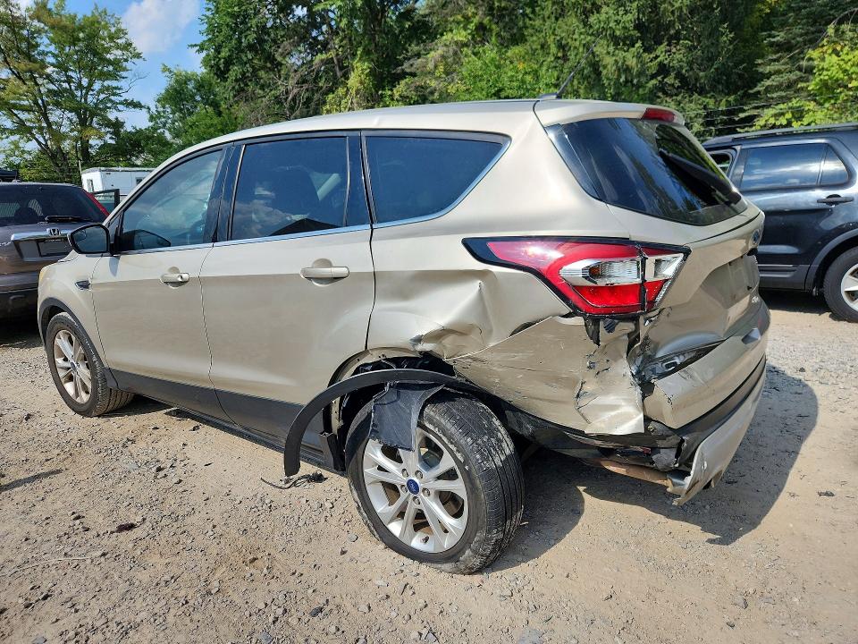 2017 Ford Escape მანქანა იყიდება აუქციონზე, vin: 1FMCU0GD6HUB73497, აუქციონის ნომერი: 67724116