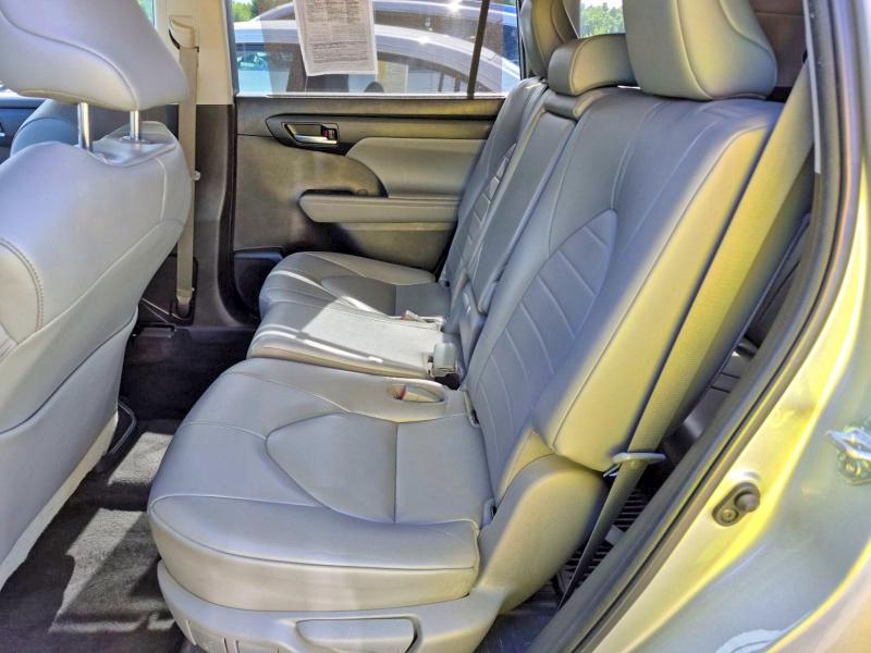 67990366 :رقم المزاد ، 5TDKDRBH4PS042120 vin ، 2023 Toyota Highlander مزاد بيع