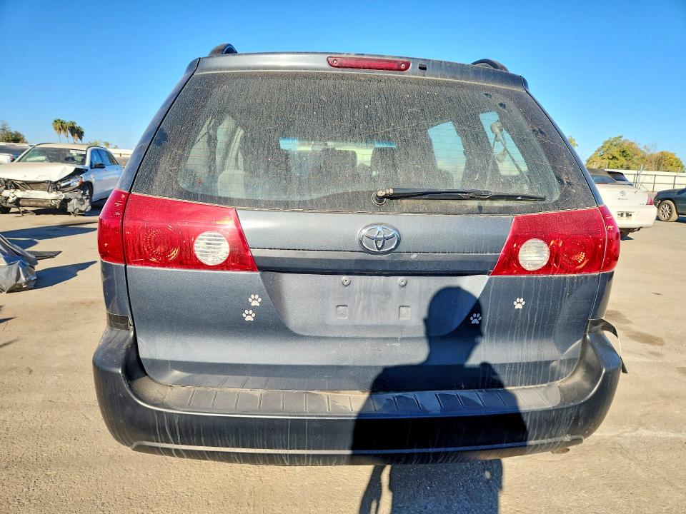 Продаж на аукціоні авто 2007 Toyota Sienna, vin: 5TDZK23C17S034992, номер лоту: 70385826
