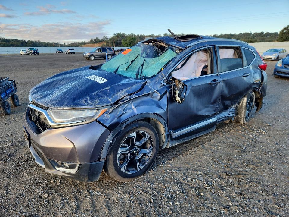 Продажа на аукционе авто 2018 Honda Cr-v, vin: 7FARW2H98JE060989, номер лота: 66848736