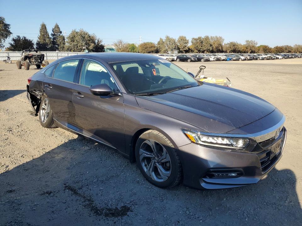 Aukcja sprzedaży 2018 Honda Accord, vin: 1HGCV1F48JA092907, numer aukcji: 70026376