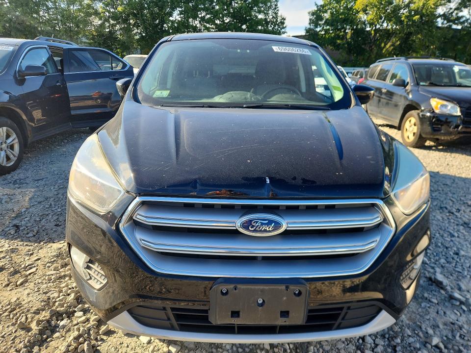2017 Ford Escape მანქანა იყიდება აუქციონზე, vin: 1FMCU9GDXHUD01552, აუქციონის ნომერი: 69606286