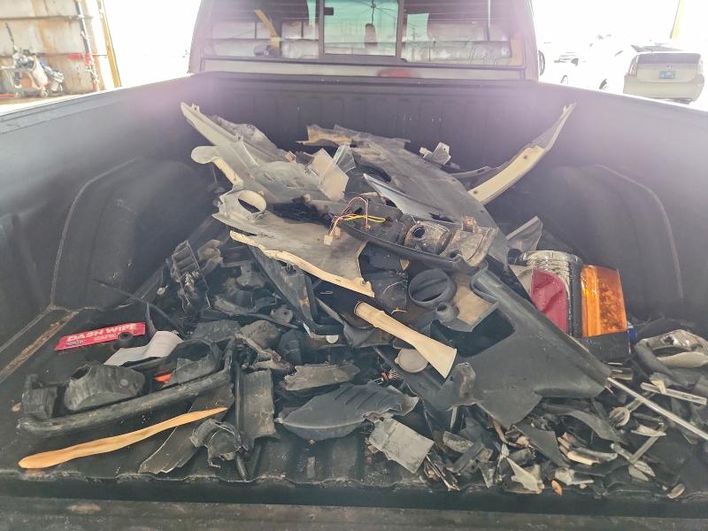 70560176 :رقم المزاد ، 3GCEC14T56G157387 vin ، 2006 Chevrolet Silverado مزاد بيع