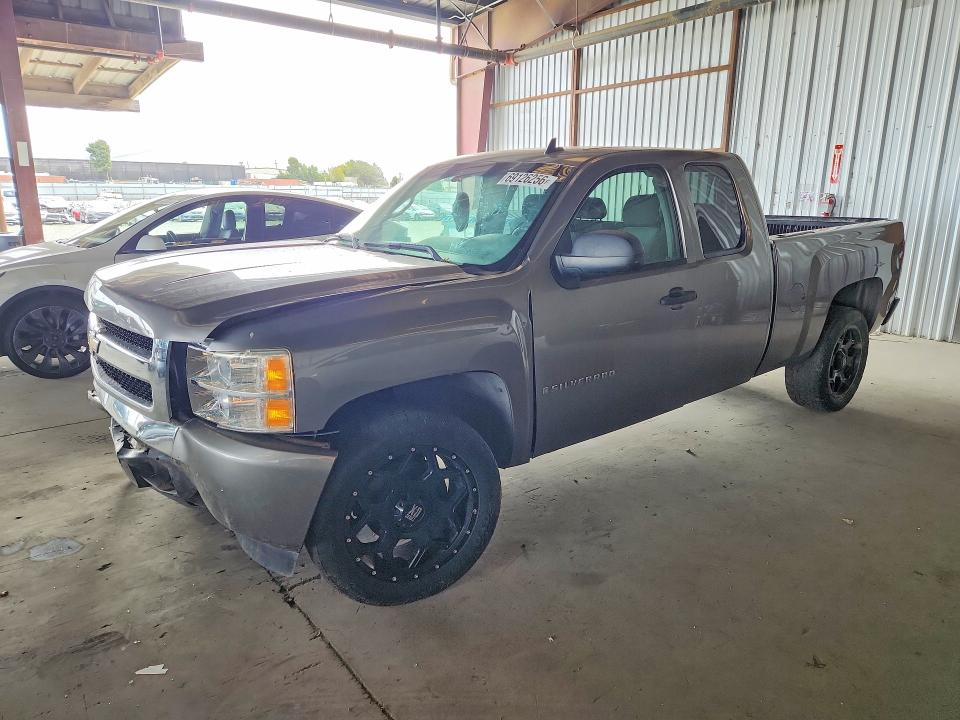 69126256 :رقم المزاد ، 2GCEC19CX71621440 vin ، 2007 Chevrolet Silverado مزاد بيع