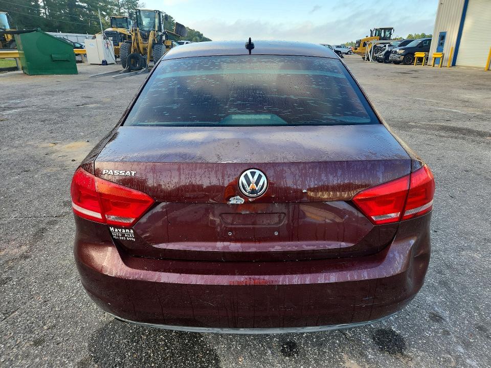 70361076 :رقم المزاد ، 1VWAP7A30EC027381 vin ، 2014 Volkswagen Passat مزاد بيع