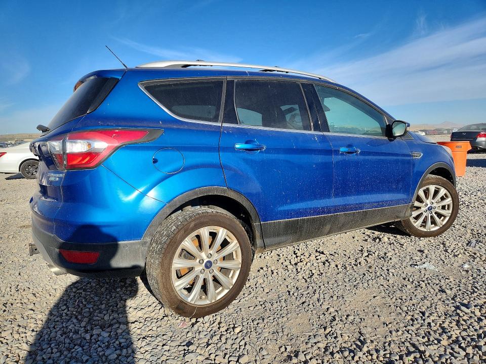 2017 Ford Escape მანქანა იყიდება აუქციონზე, vin: 1FMCU9J99HUA62175, აუქციონის ნომერი: 68400166
