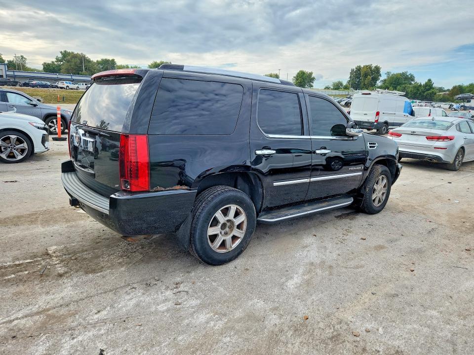 70370796 :رقم المزاد ، 1GYFK638X7R296900 vin ، 2007 Cadillac Escalade مزاد بيع