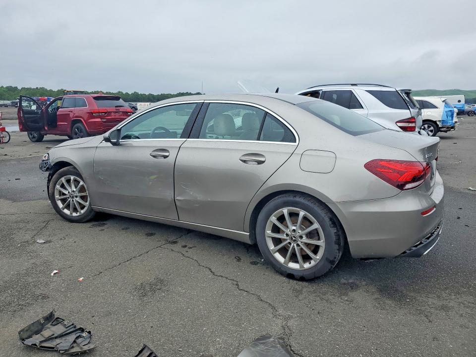 2019 Mercedes-benz A მანქანა იყიდება აუქციონზე, vin: WDD3G4FB6KW026553, აუქციონის ნომერი: 67177196