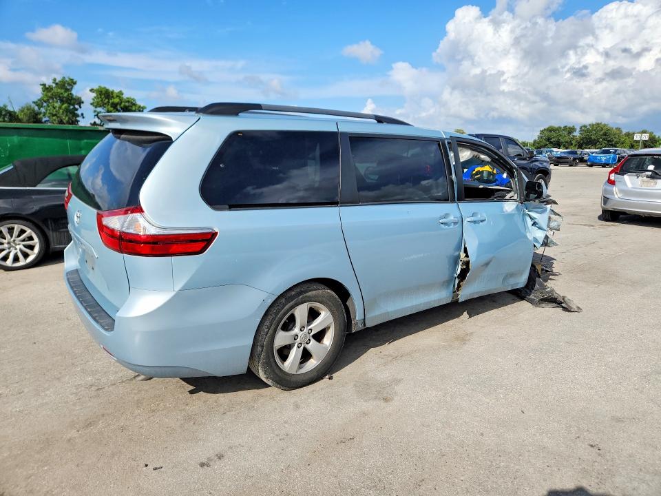 69629676 :رقم المزاد ، 5TDKK3DC7GS714935 vin ، 2016 Toyota Sienna مزاد بيع