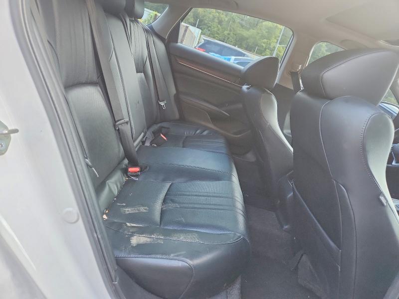 Продажа на аукционе авто 2018 Honda Accord, vin: 1HGCV2F50JA042887, номер лота: 68741496