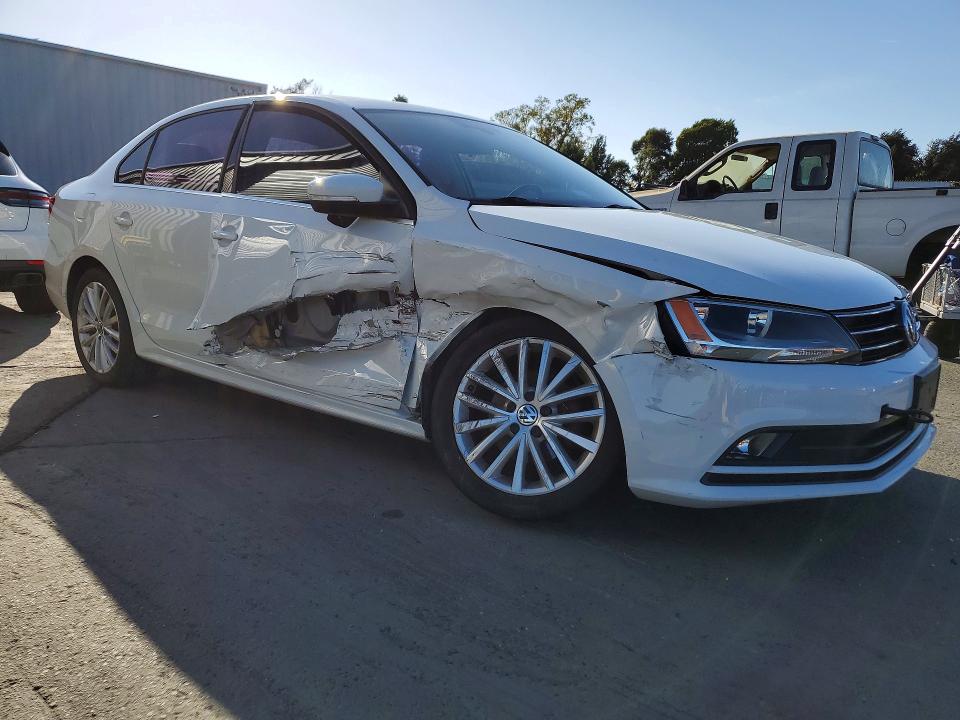 2016 Volkswagen Jetta მანქანა იყიდება აუქციონზე, vin: 3VWL17AJ3GM203821, აუქციონის ნომერი: 68107056