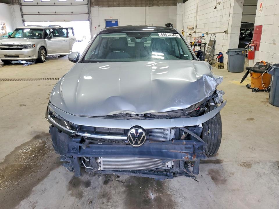 Aukcja sprzedaży 2025 Volkswagen Jetta, vin: 3VW7X7BU8SM102579, numer aukcji: 69510946