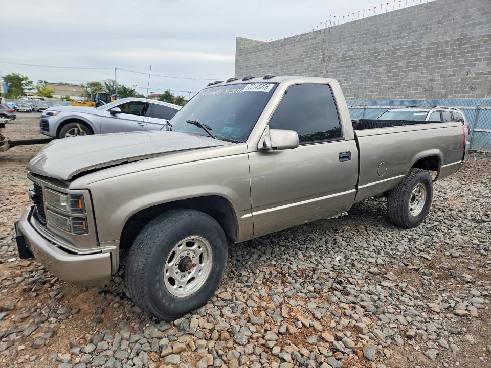 70149026 :رقم المزاد ، 1GCGC24R1XR721072 vin ، 1999 Chevrolet Gmt-400 مزاد بيع