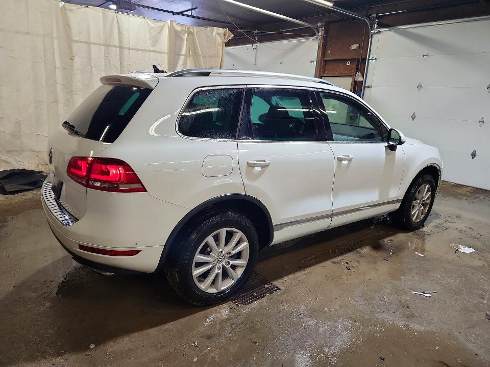 2014 Volkswagen Touareg მანქანა იყიდება აუქციონზე, vin: WVGEF9BP3ED002601, აუქციონის ნომერი: 68831686