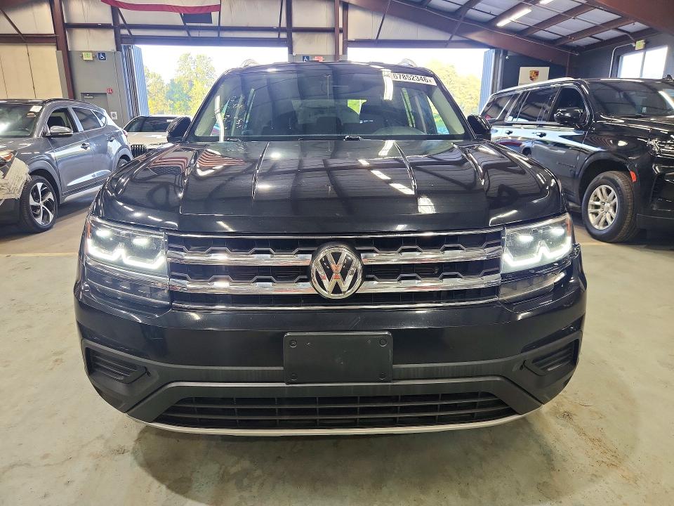 67852346 :رقم المزاد ، 1V2GR2CA1JC518248 vin ، 2018 Volkswagen Atlas مزاد بيع