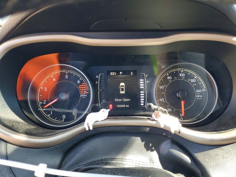 Продажа на аукционе авто 2018 Jeep Cherokee, vin: 1C4PJMCB4JD586387, номер лота: 69828356