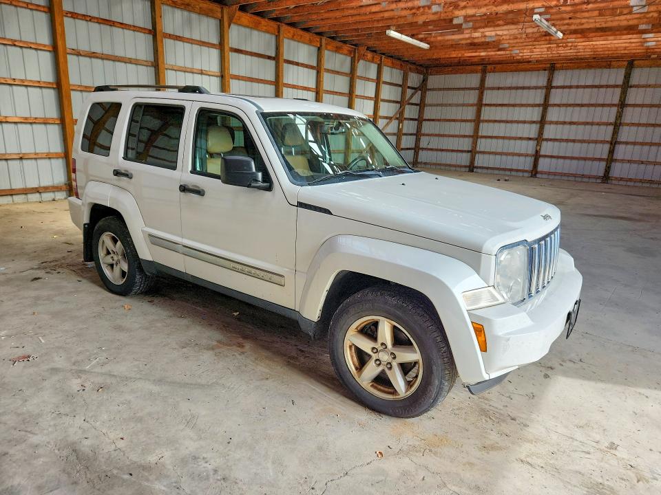 69359656 :رقم المزاد ، 1J4PN5GK2BW582312 vin ، 2011 Jeep Liberty مزاد بيع