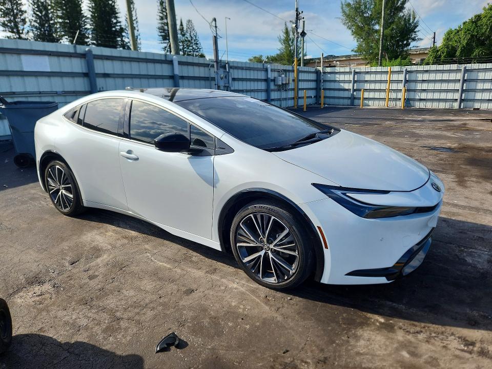 2024 Toyota Prius მანქანა იყიდება აუქციონზე, vin: JTDACAAU1R3033846, აუქციონის ნომერი: 70739836