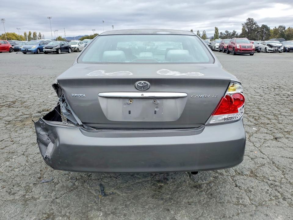 2006 Toyota Camry მანქანა იყიდება აუქციონზე, vin: 4T1BE30K36U676341, აუქციონის ნომერი: 67504116