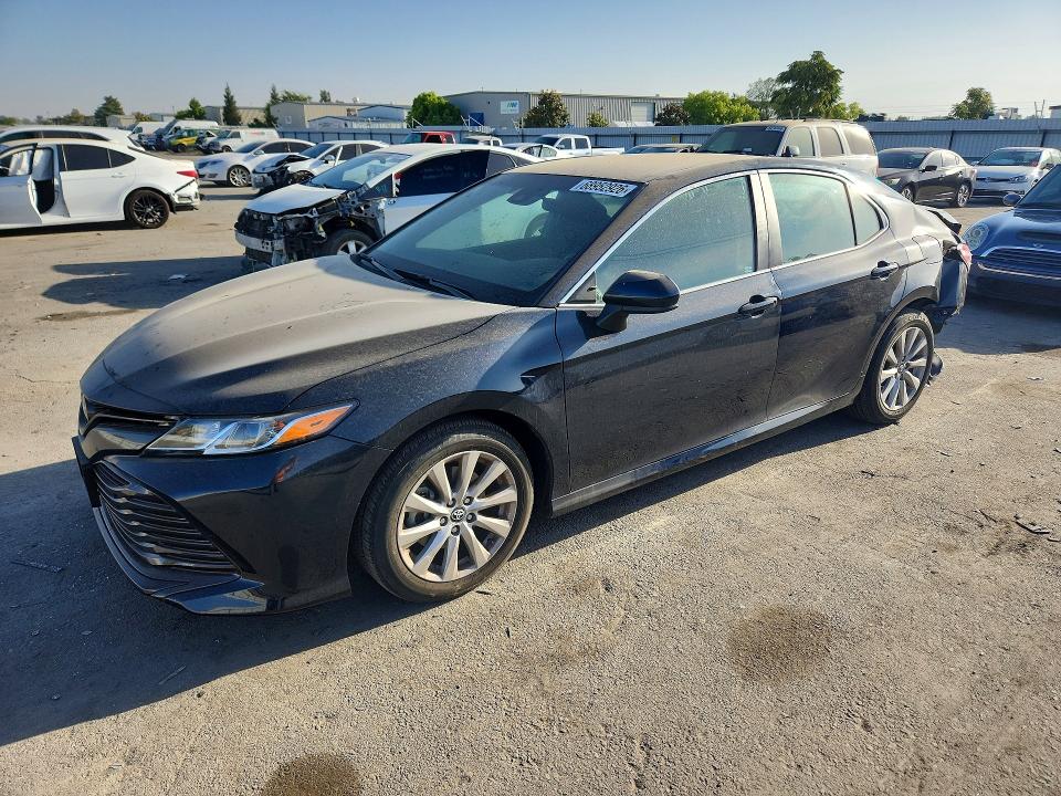 2018 Toyota Camry მანქანა იყიდება აუქციონზე, vin: 4T1B11HK0JU618135, აუქციონის ნომერი: 68952926
