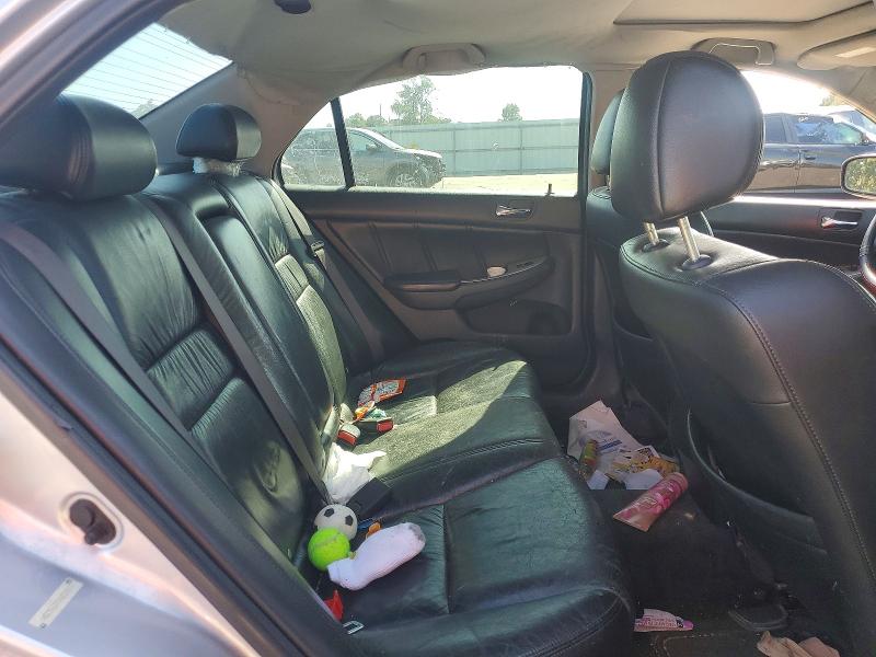 69019406 :رقم المزاد ، 1HGCM66555A032811 vin ، 2005 Honda Accord مزاد بيع