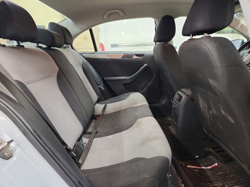 70247206 :رقم المزاد ، 3VW2B7AJ3HM298892 vin ، 2017 Volkswagen Jetta مزاد بيع