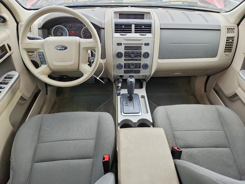 70484406 :رقم المزاد ، 1FMCU93GX9KD13004 vin ، 2009 Ford Escape مزاد بيع