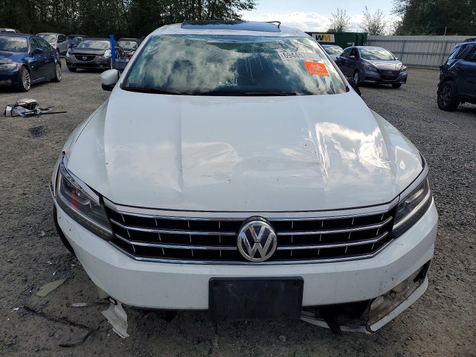 Продажа на аукционе авто 2016 Volkswagen Passat, vin: 1VWBS7A31GC019781, номер лота: 69445736