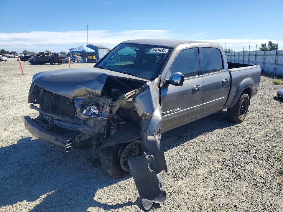 70634226 :رقم المزاد ، 5TBDT44154S455179 vin ، 2004 Toyota Tundra مزاد بيع