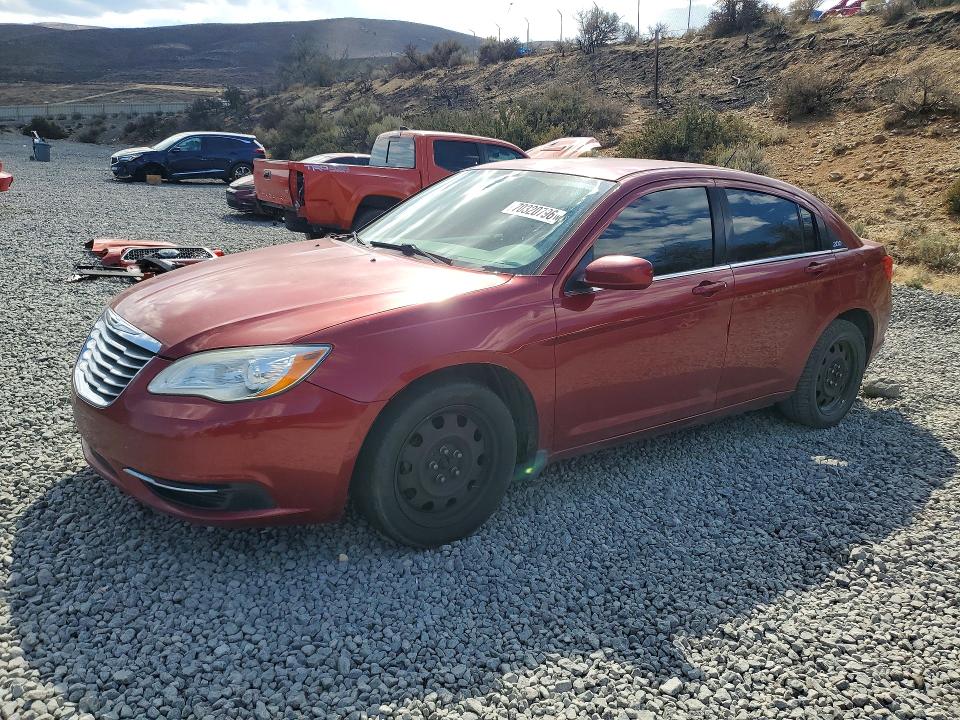 70320796 :رقم المزاد ، 1C3CCBAB0EN210709 vin ، 2014 Chrysler 200 مزاد بيع
