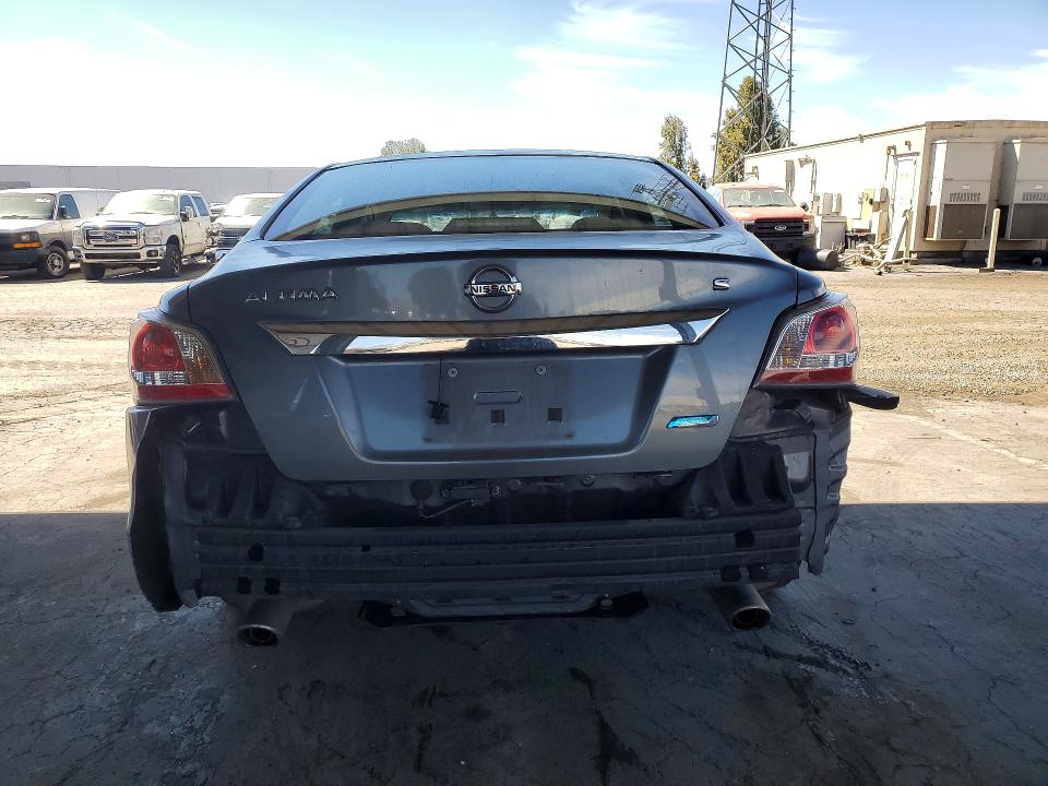 2014 Nissan Altima მანქანა იყიდება აუქციონზე, vin: 1N4AL3AP3EN359464, აუქციონის ნომერი: 70667886