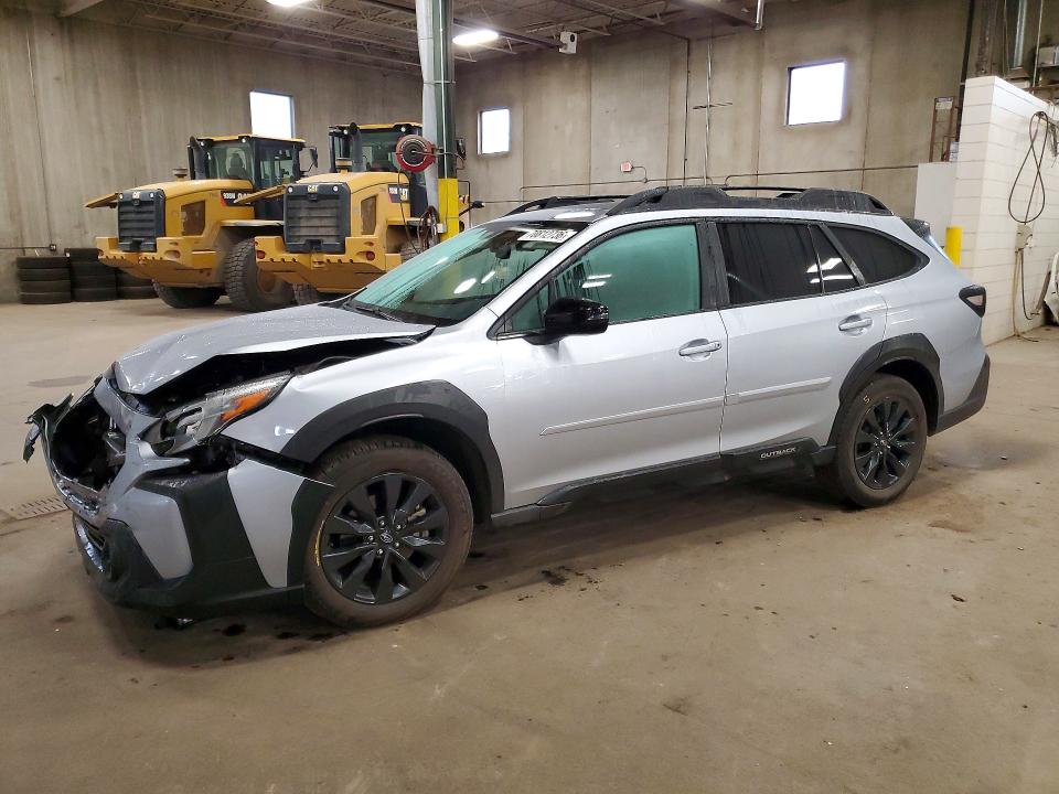 70812736 :رقم المزاد ، 4S4BTGLD3R3136850 vin ، 2024 Subaru Outback مزاد بيع