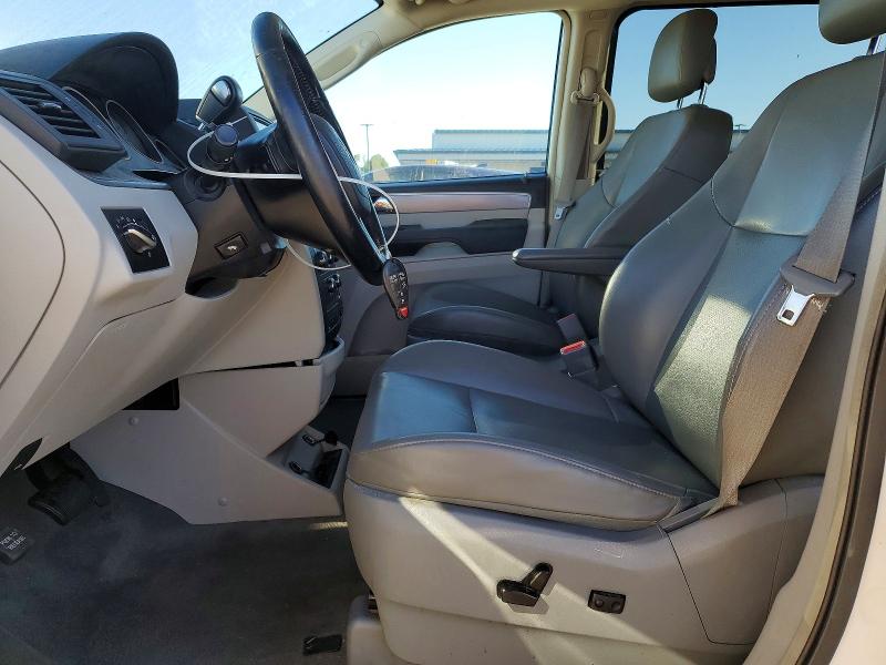 Продаж на аукціоні авто 2012 Volkswagen Routan, vin: 2C4RVABG0CR135983, номер лоту: 70482506