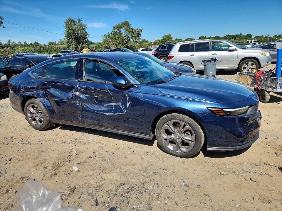 Продажа на аукционе авто 2024 Honda Accord, vin: 1HGCY1F39RA042012, номер лота: 68140736