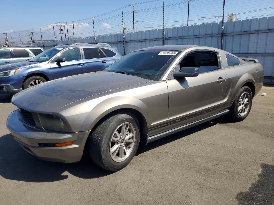 70696866 :رقم المزاد ، 1ZVFT80N155140223 vin ، 2005 Ford Mustang مزاد بيع
