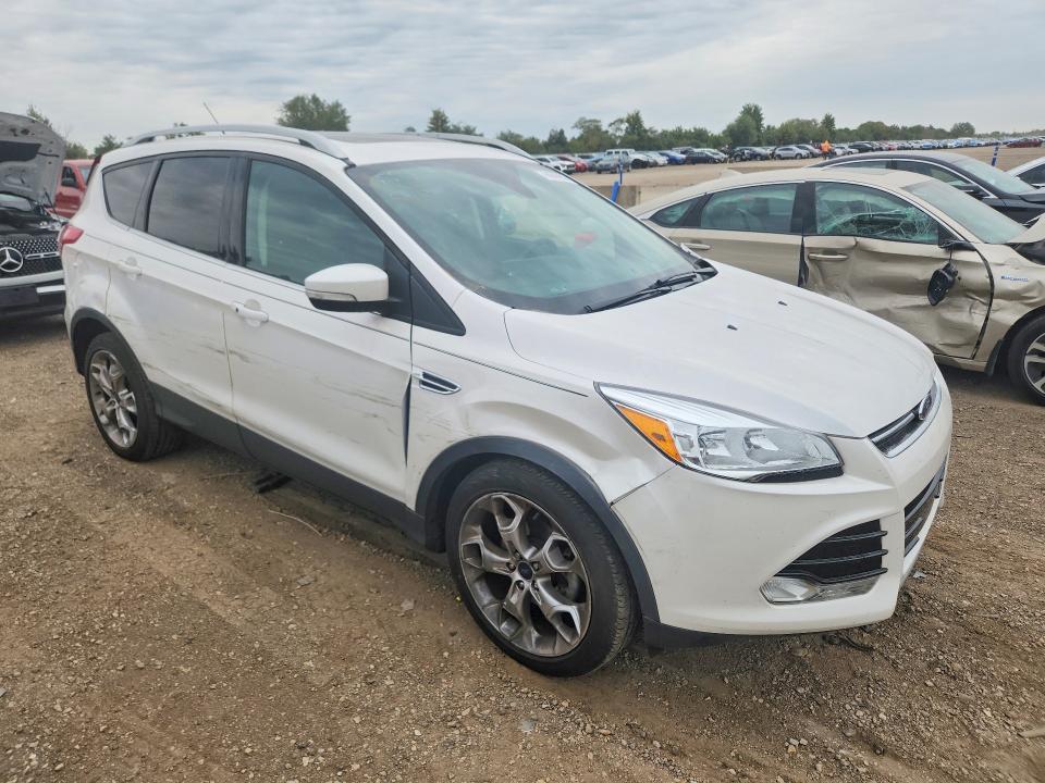 Продажа на аукционе авто 2016 Ford Escape, vin: 1FMCU0JX3GUB67898, номер лота: 68696986