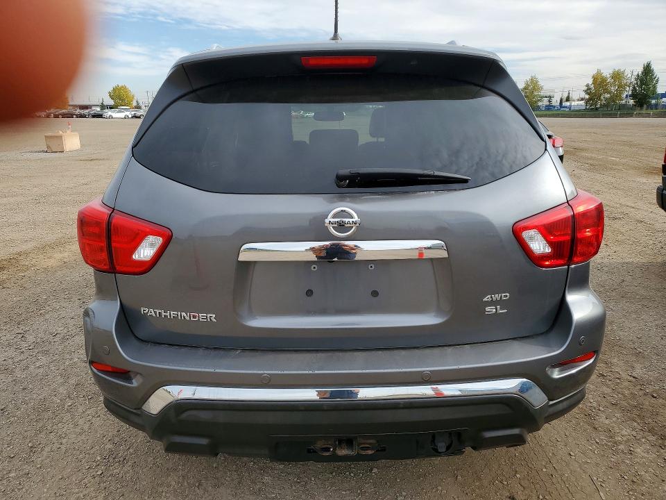 Продажа на аукционе авто 2018 Nissan Pathfinder, vin: 5N1DR2MM2JC630324, номер лота: 70455656