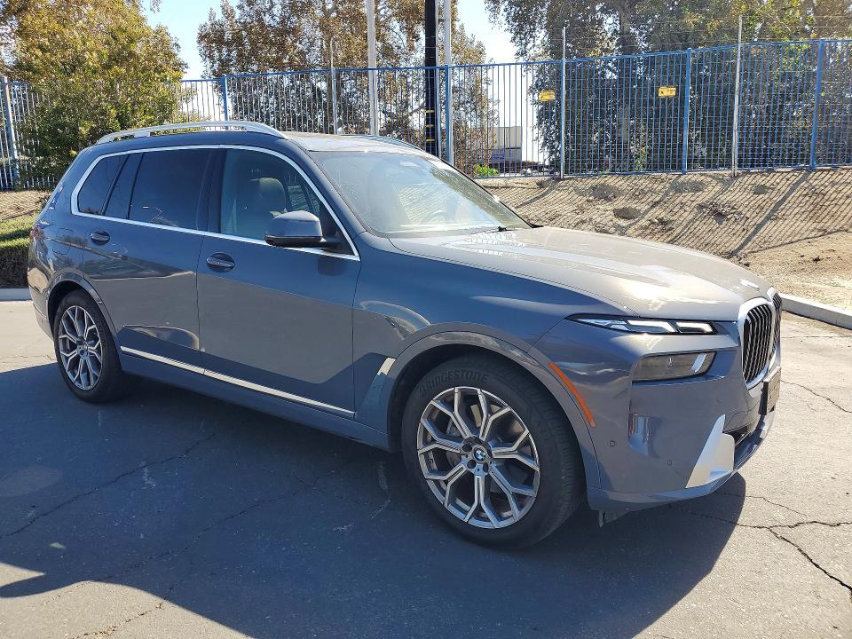 Продаж на аукціоні авто 2025 Bmw X7, vin: 5UX23EM03S9000532, номер лоту: 70004296