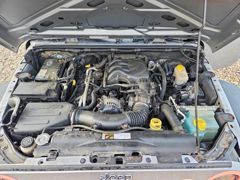 2014 Jeep Wrangler Unlimited მანქანა იყიდება აუქციონზე, vin: 1C4BJWDG4EL306074, აუქციონის ნომერი: 68330146