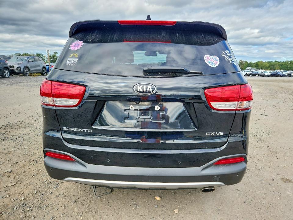 70727906 :رقم المزاد ، 5XYPHDA52HG276372 vin ، 2017 Kia Sorento مزاد بيع