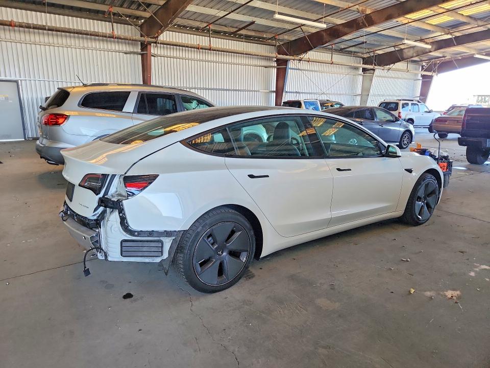 2022 Tesla Model 3 მანქანა იყიდება აუქციონზე, vin: 5YJ3E1EB9NF134142, აუქციონის ნომერი: 68881356