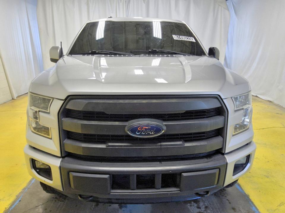 67490226 :رقم المزاد ، 1FTEW1EGXFFC83111 vin ، 2015 Ford F150 مزاد بيع