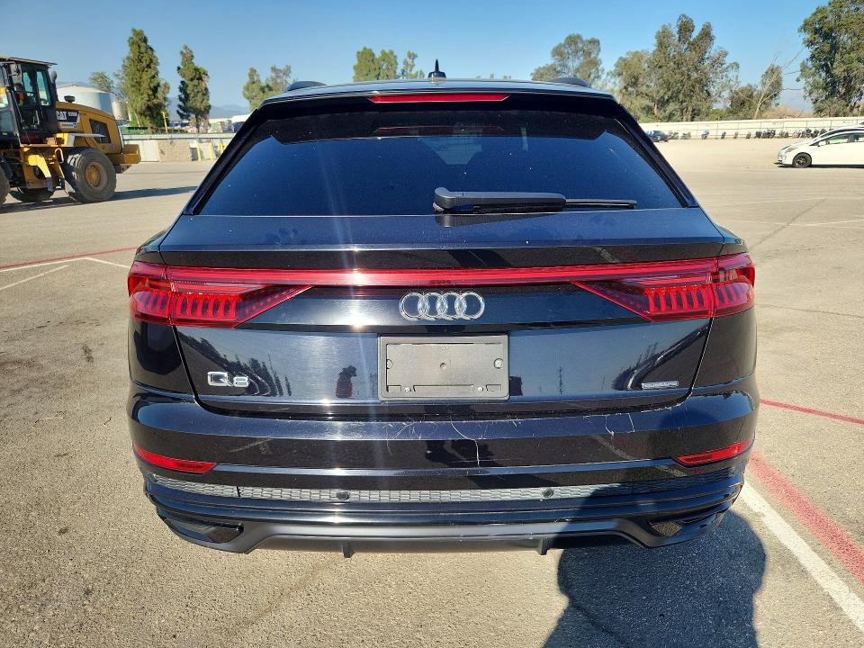 68775416 :رقم المزاد ، WA1EVAF17LD024204 vin ، 2020 Audi Q8 مزاد بيع