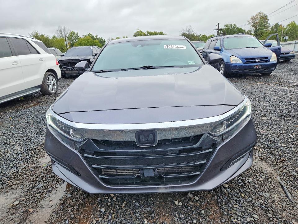 Auction sale of the 2020 Honda Accord, vin: 1HGCV1F32LA134577, lot number: 70519406